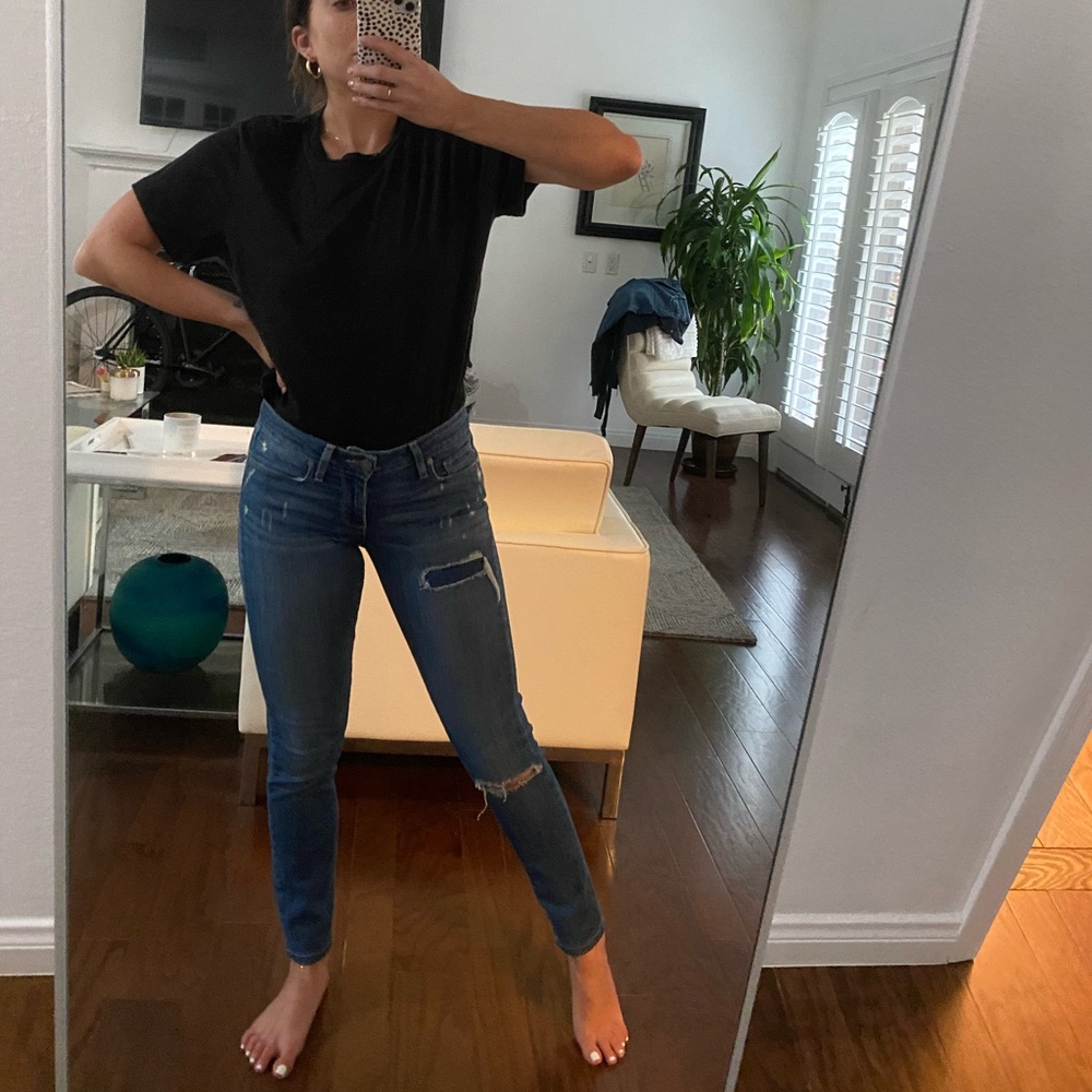 Paige Denim Verdugo distressed mid-rise jean size 25